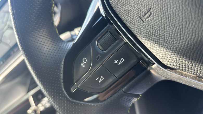 Peugeot 2008 100kW GT 50kWh 5dr Auto Electric Estate